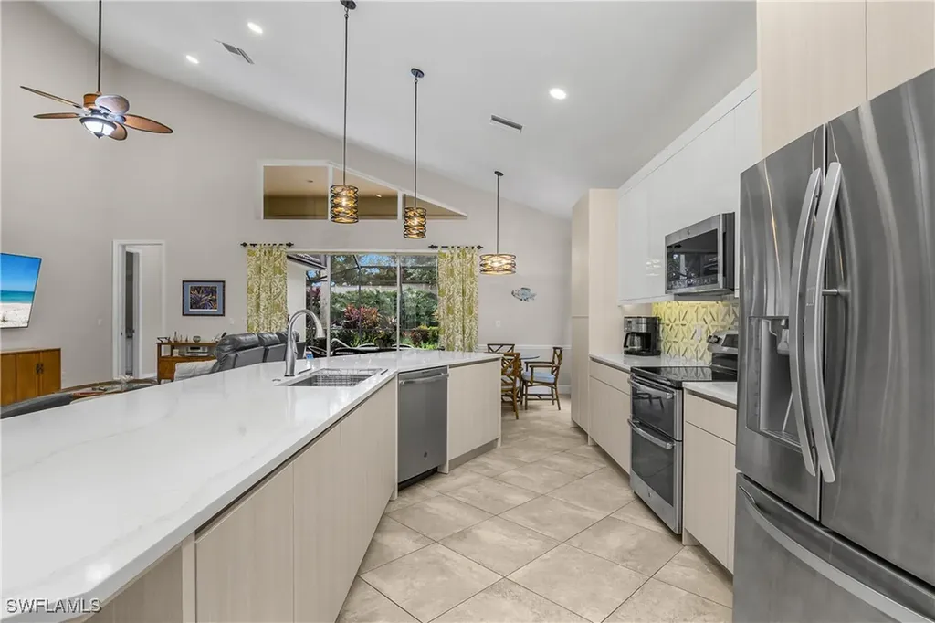 8816 Ventura Way Naples FL 34109