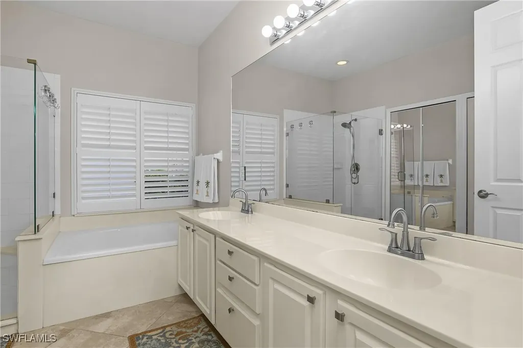 8816 Ventura Way Naples FL 34109