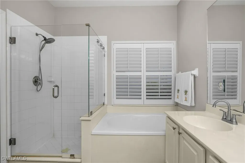 8816 Ventura Way Naples FL 34109