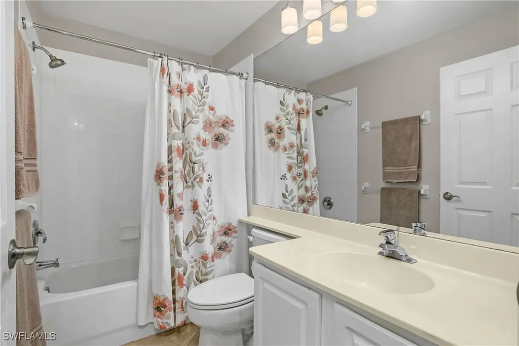 8816 Ventura Way Naples FL 34109