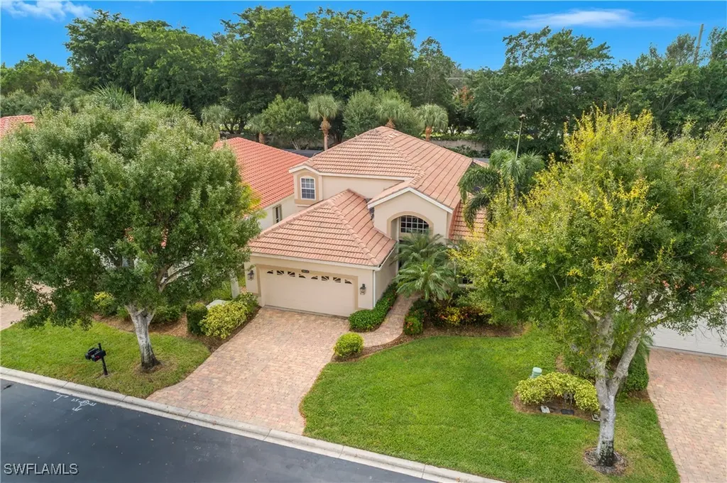 8816 Ventura Way Naples FL 34109