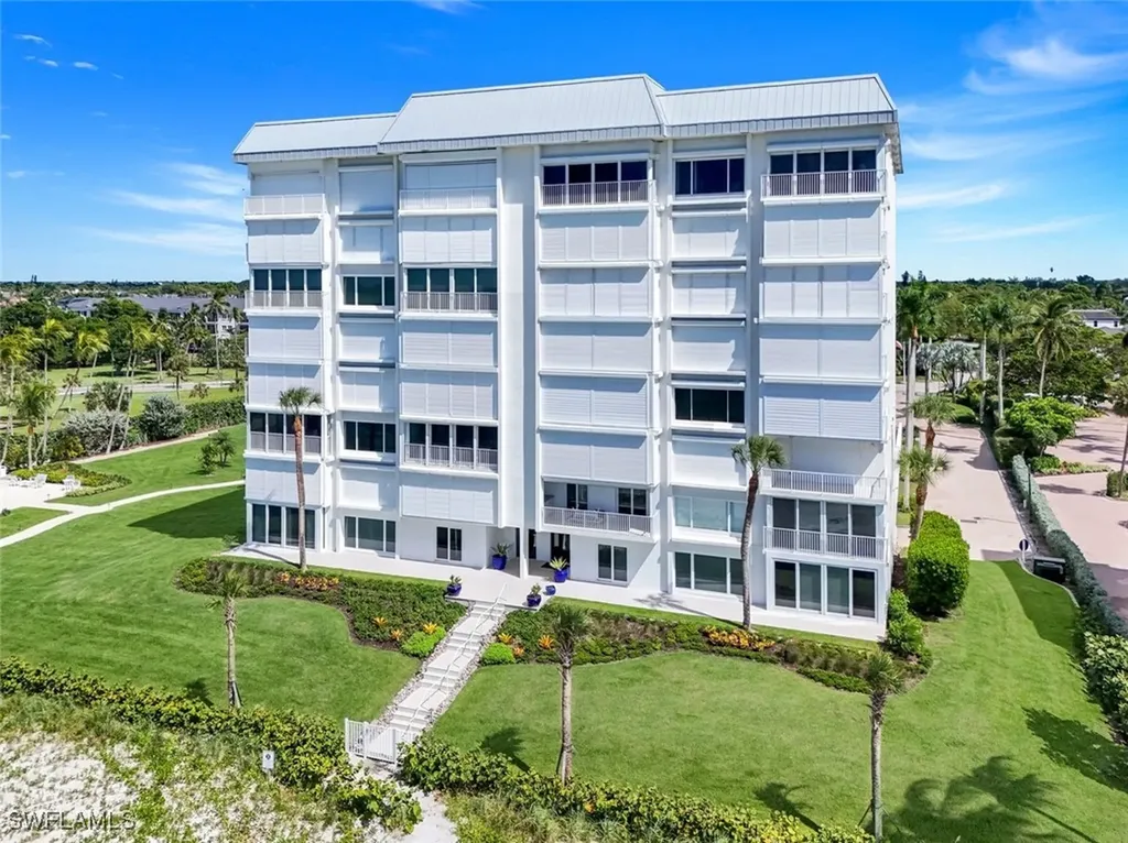 1285 Gulf Shore Boulevard N Naples FL 34102