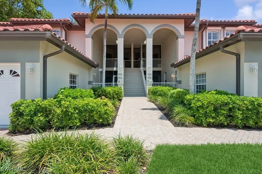 160 Waterside Circle Marco Island FL 34145