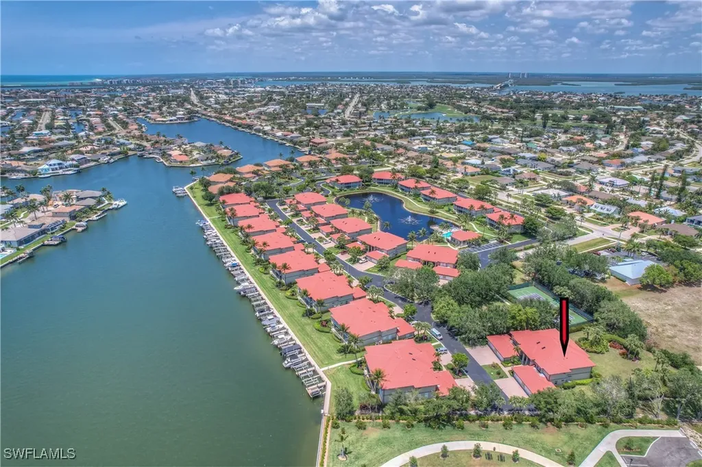 160 Waterside Circle Marco Island FL 34145
