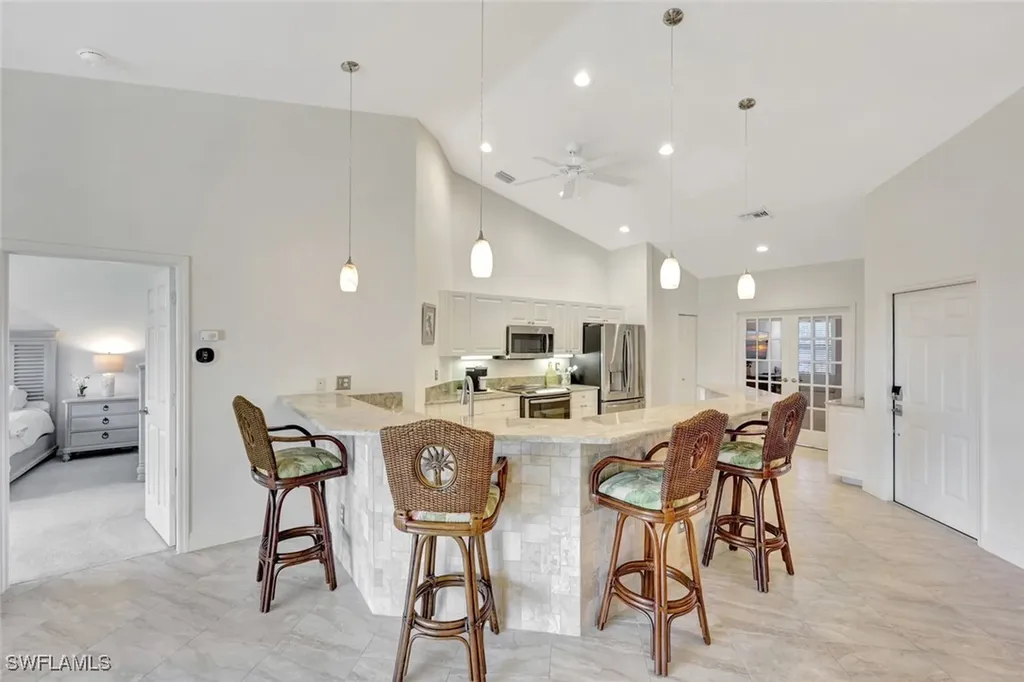 160 Waterside Circle Marco Island FL 34145