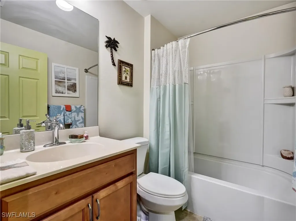 8693 Querce Court Naples FL 34114