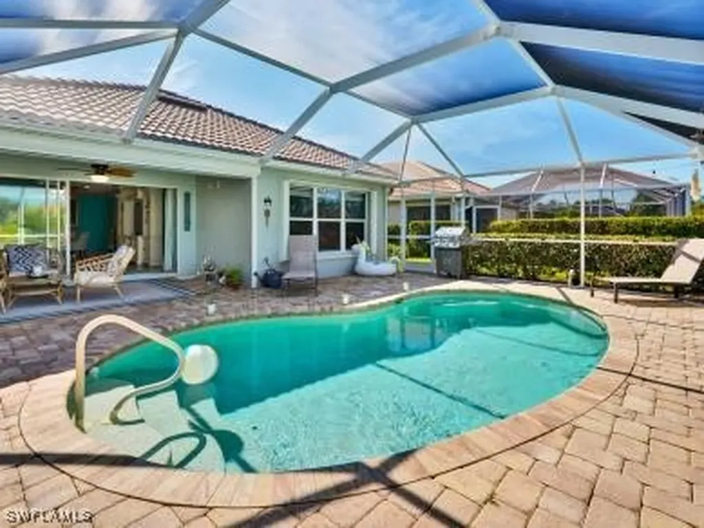 8693 Querce Court Naples FL 34114