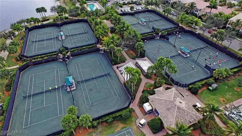 8693 Querce Court Naples FL 34114