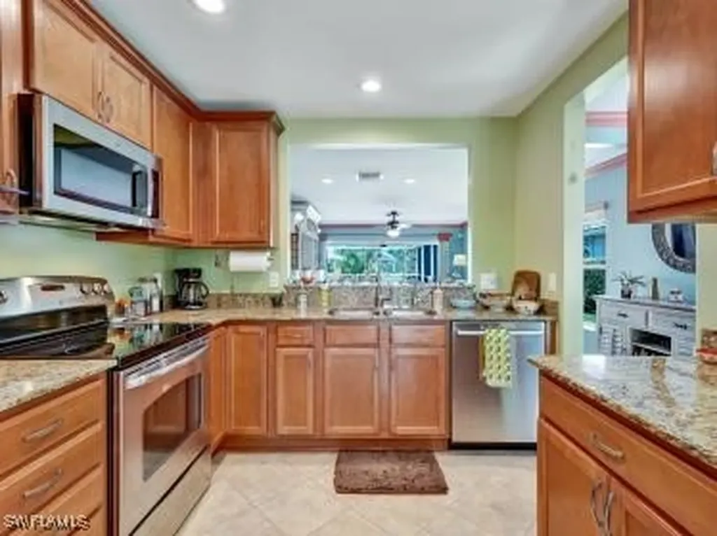 8693 Querce Court Naples FL 34114