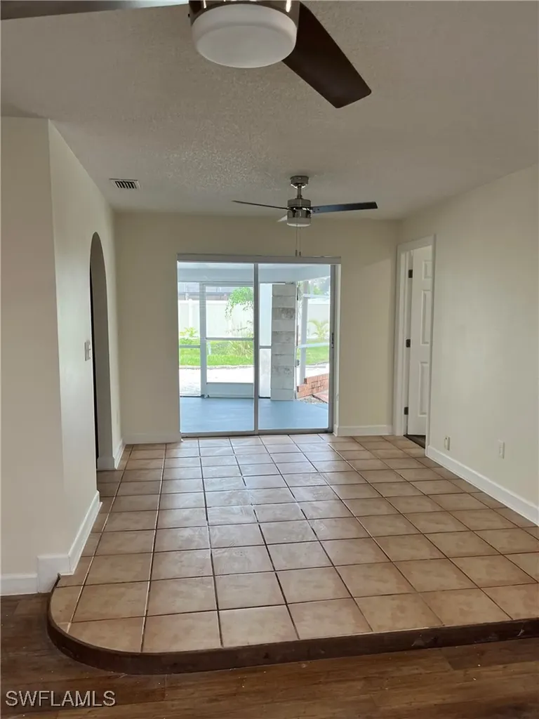 1513 SW 52nd Lane Cape Coral FL 33914