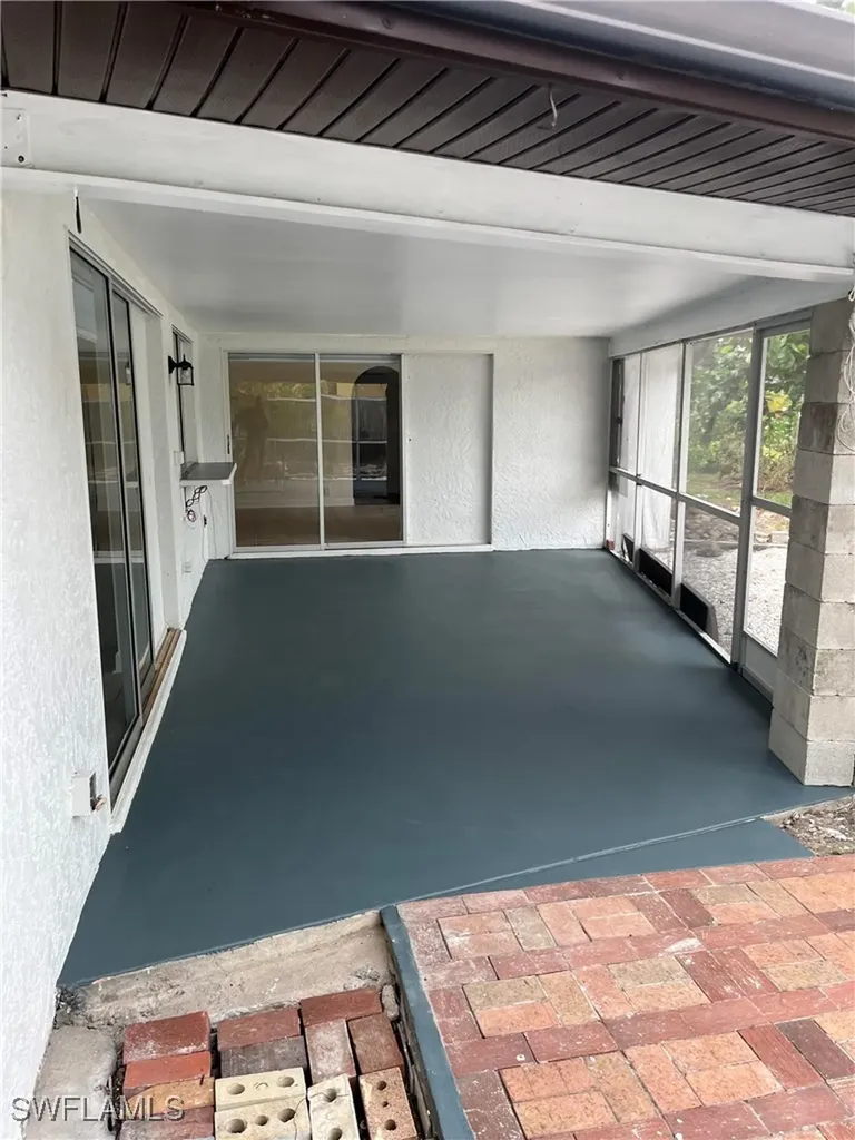 1513 SW 52nd Lane Cape Coral FL 33914