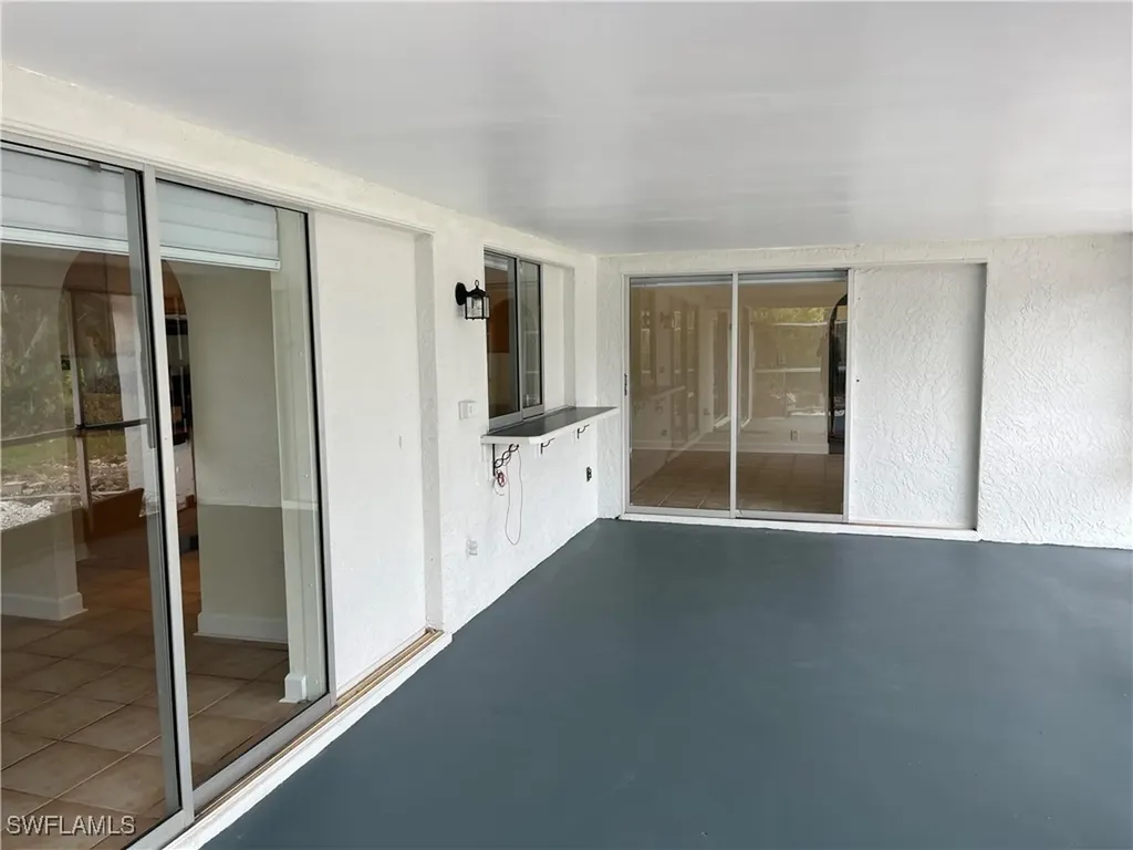 1513 SW 52nd Lane Cape Coral FL 33914