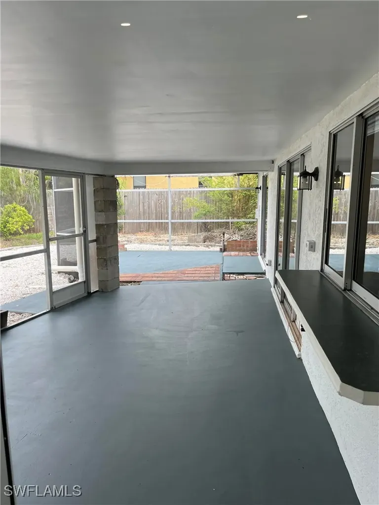 1513 SW 52nd Lane Cape Coral FL 33914