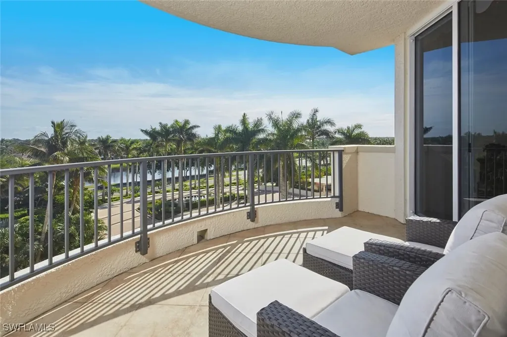 23850 Via Italia Circle Estero FL 34134