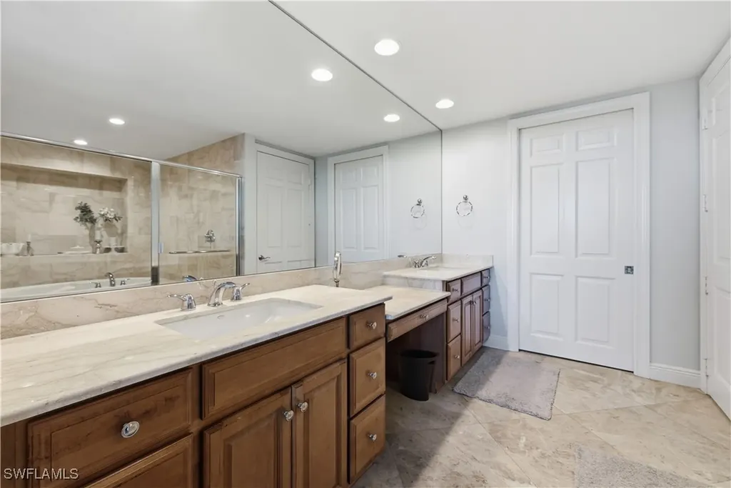 275 Indies Way Naples FL 34110