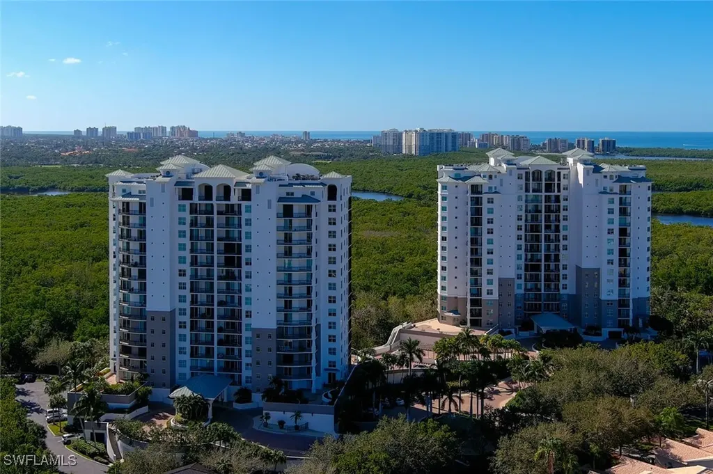 Naples FL, 445 Cove Tower Drive, Unit 1702