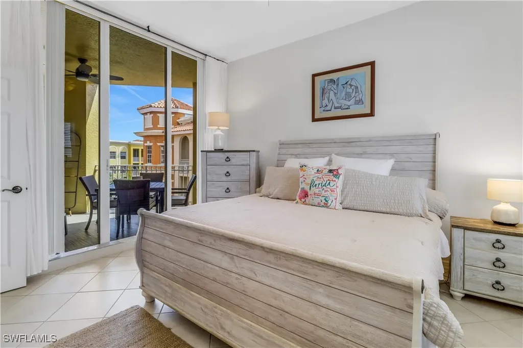 410 Bayfront Place Naples FL 34102