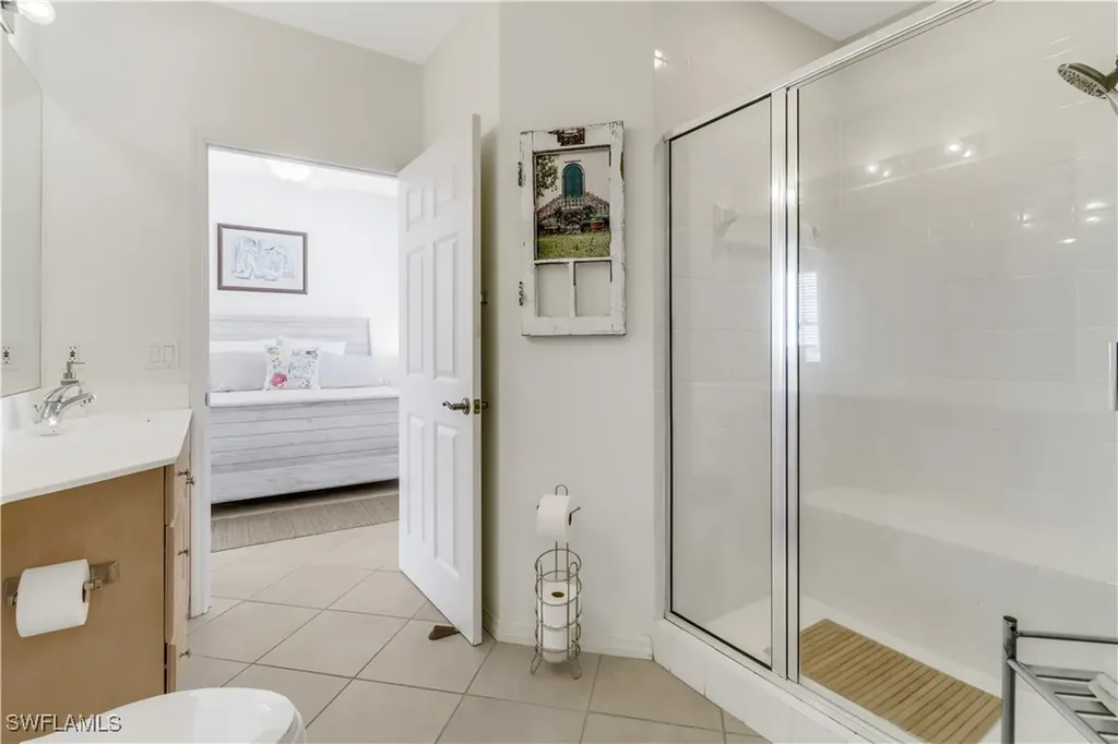 410 Bayfront Place Naples FL 34102