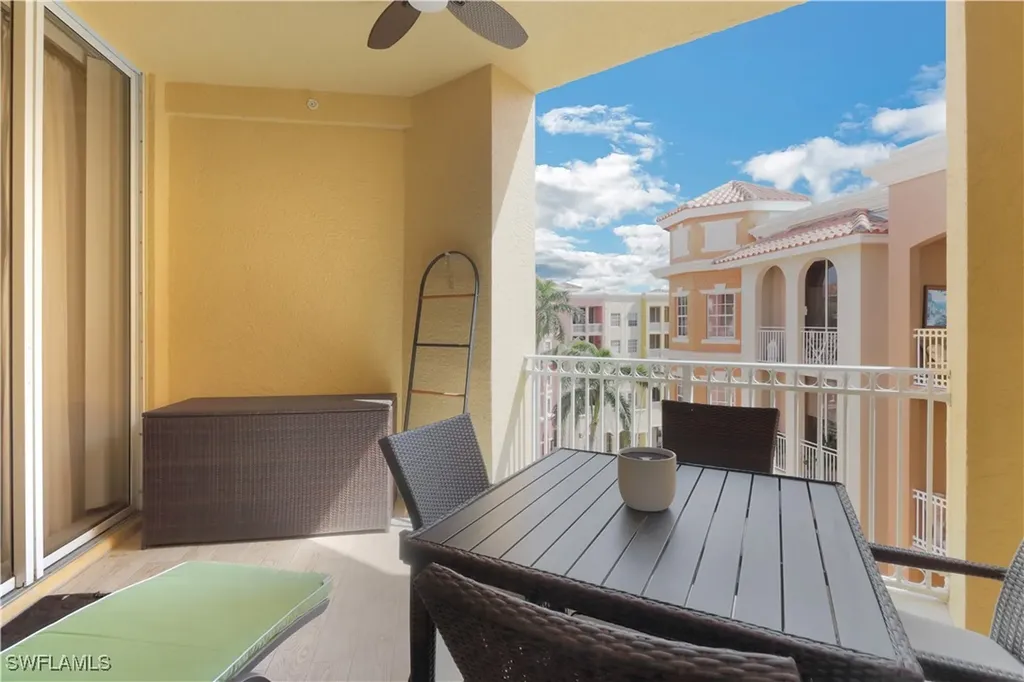 410 Bayfront Place Naples FL 34102