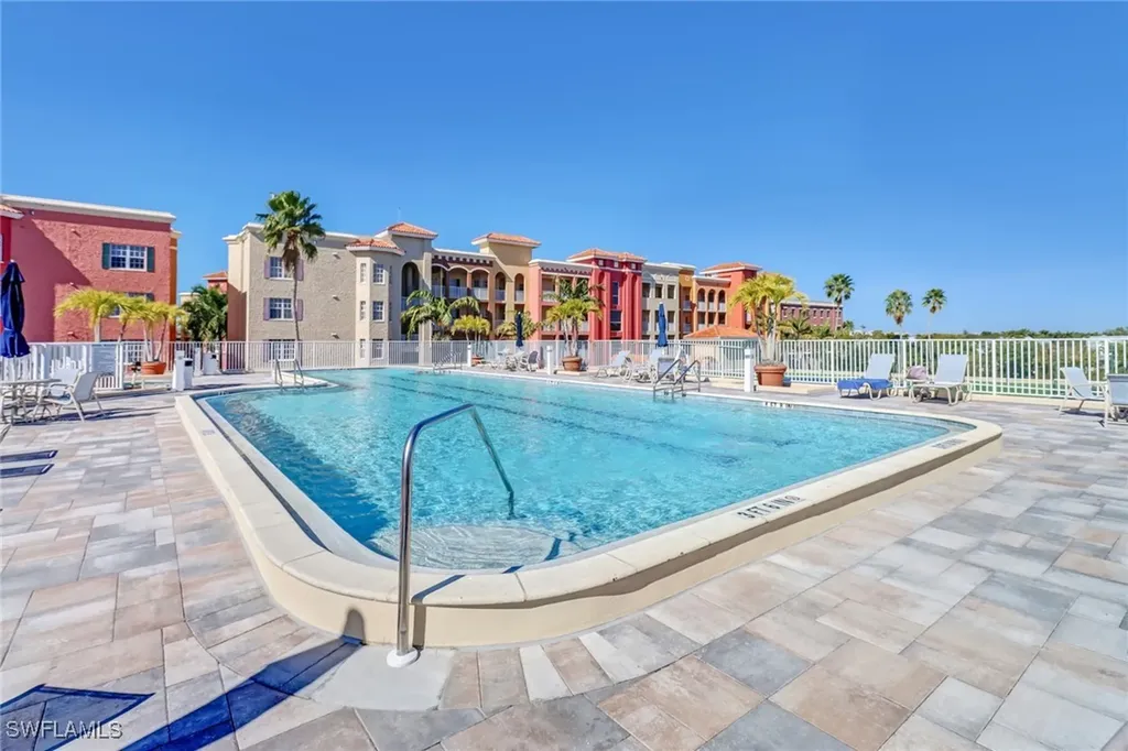 410 Bayfront Place Naples FL 34102