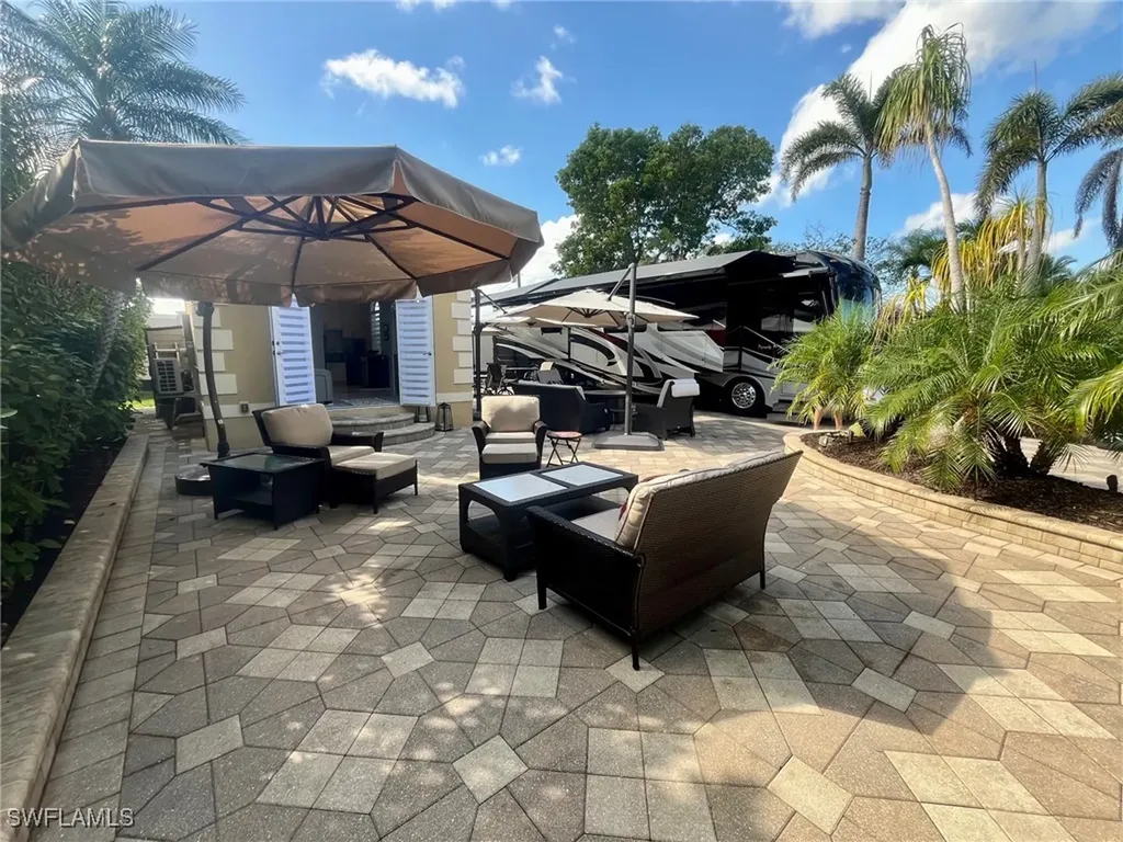 4592 Southern Breeze Drive Naples FL 34114