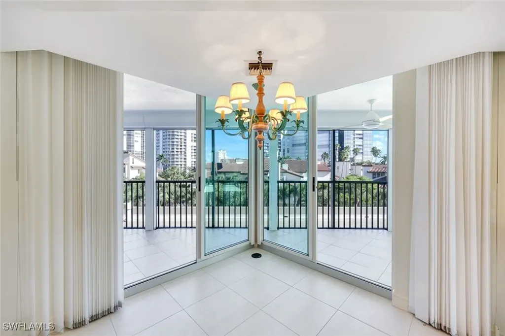 4651 Gulf Shore Boulevard N Naples FL 34103