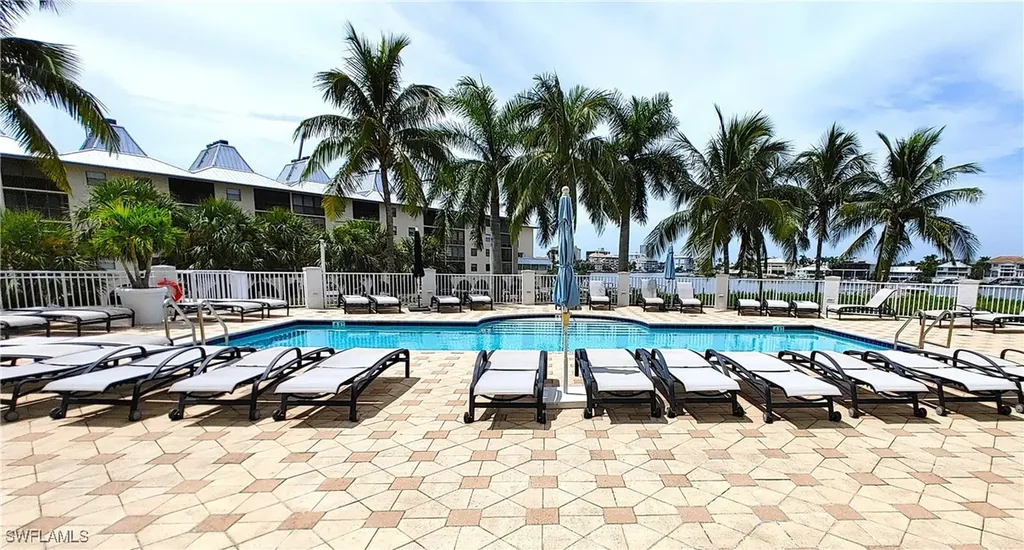 400 Flagship Drive Naples FL 34108