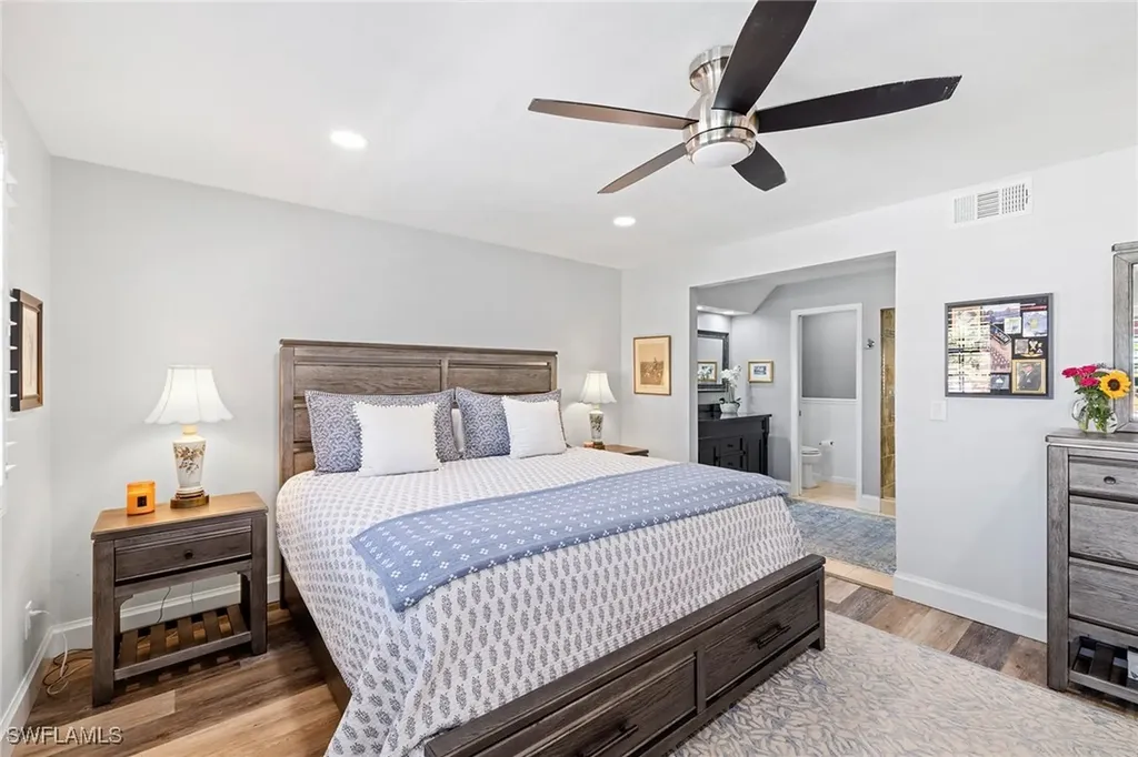 629 Serendipity Drive Naples FL 34108