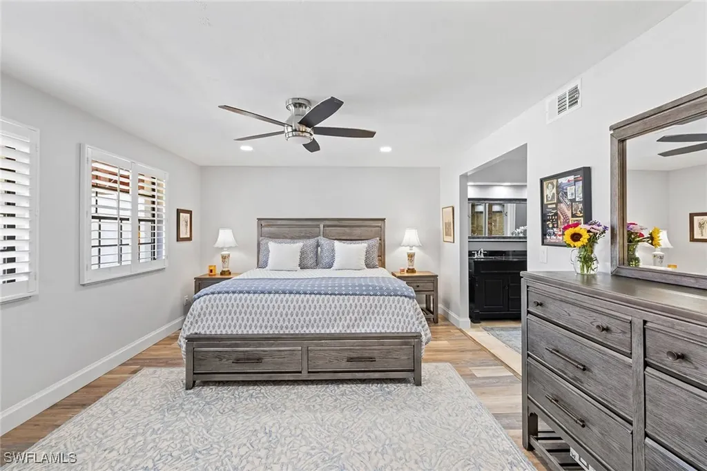 629 Serendipity Drive Naples FL 34108
