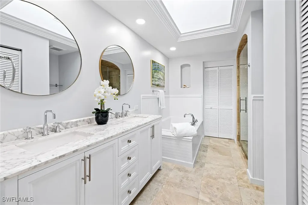 629 Serendipity Drive Naples FL 34108