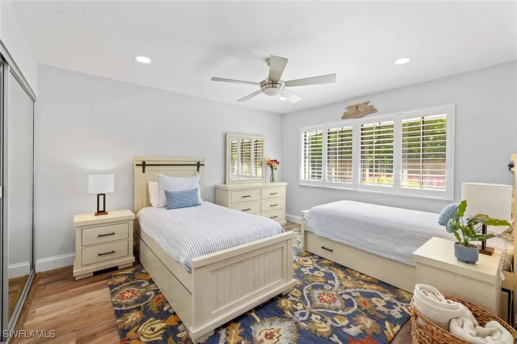 629 Serendipity Drive Naples FL 34108