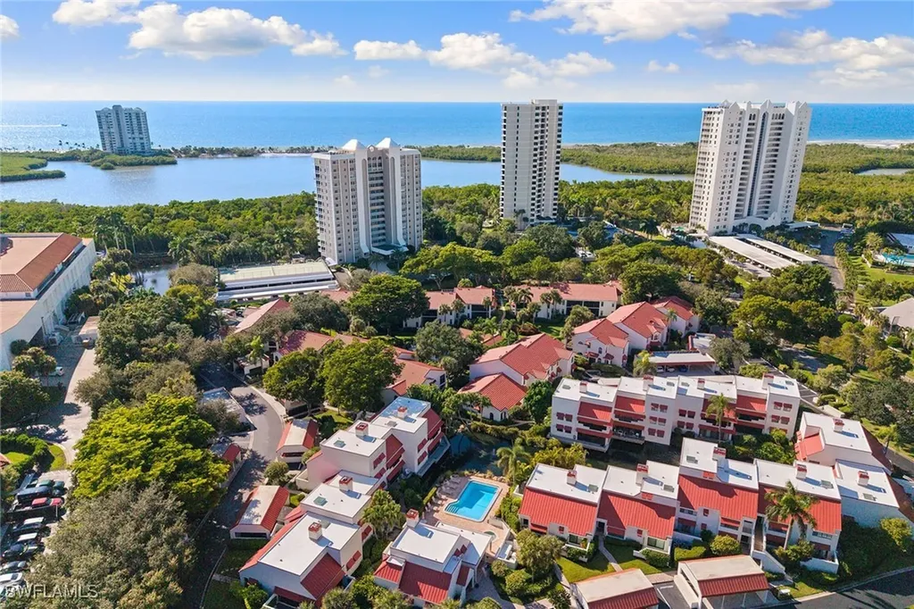629 Serendipity Drive Naples FL 34108