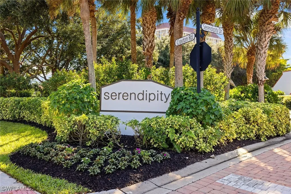 629 Serendipity Drive Naples FL 34108