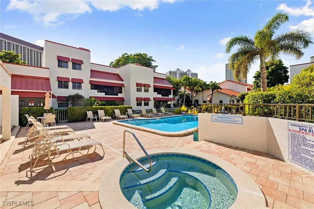 629 Serendipity Drive Naples FL 34108
