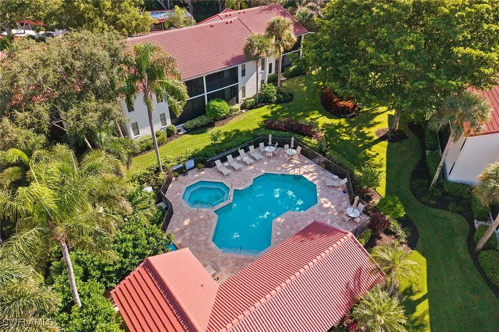 629 Serendipity Drive Naples FL 34108