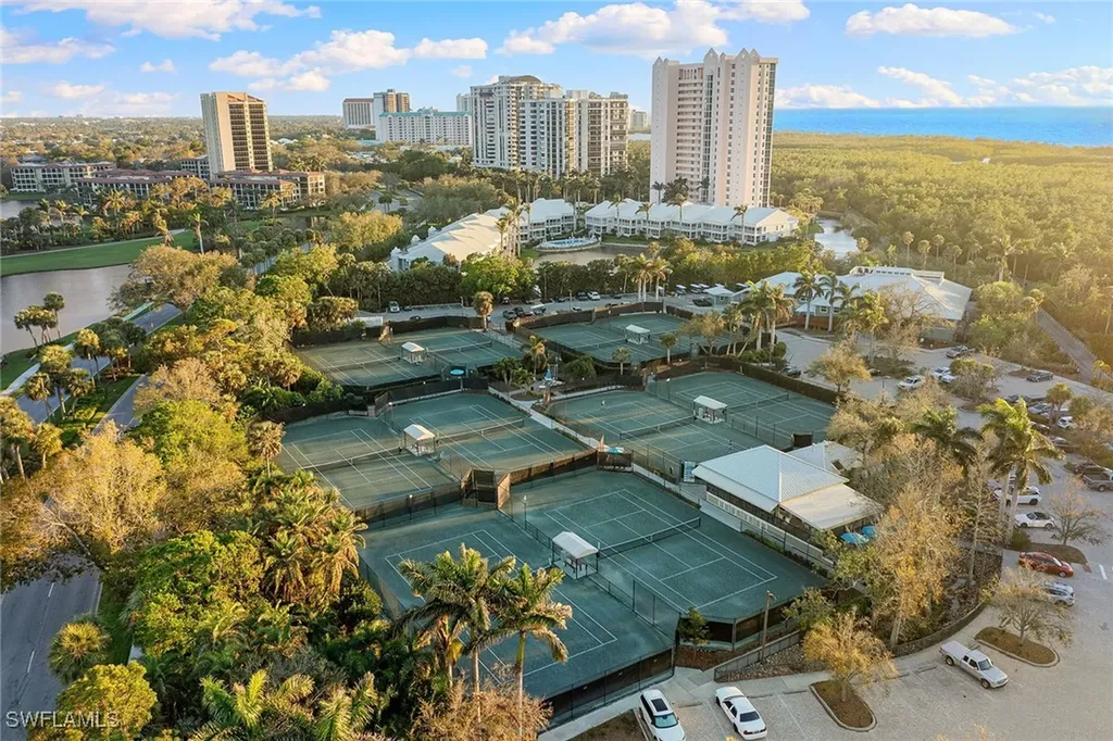 629 Serendipity Drive Naples FL 34108