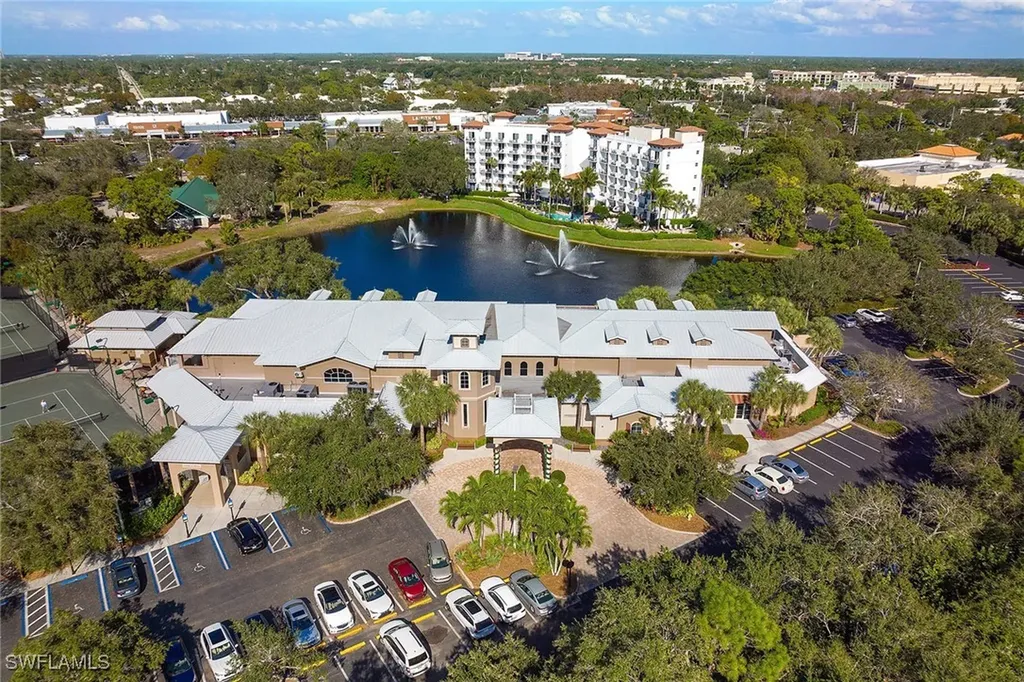 629 Serendipity Drive Naples FL 34108