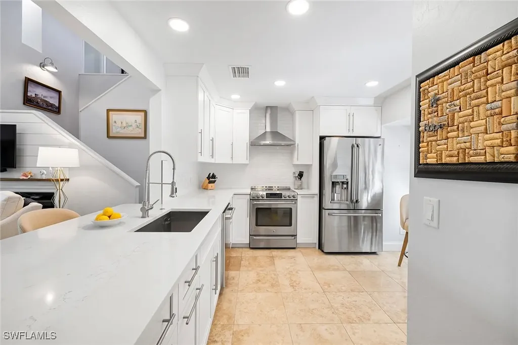 629 Serendipity Drive Naples FL 34108