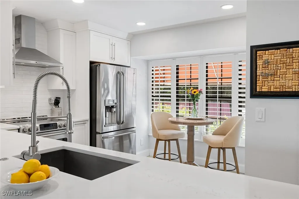 629 Serendipity Drive Naples FL 34108