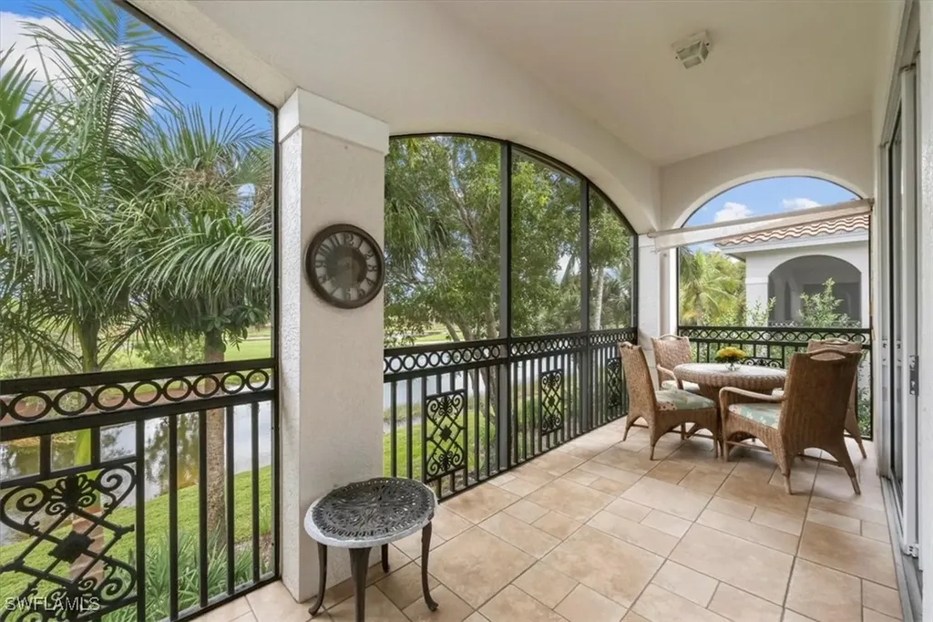 9034 Cascada Way Naples FL 34114