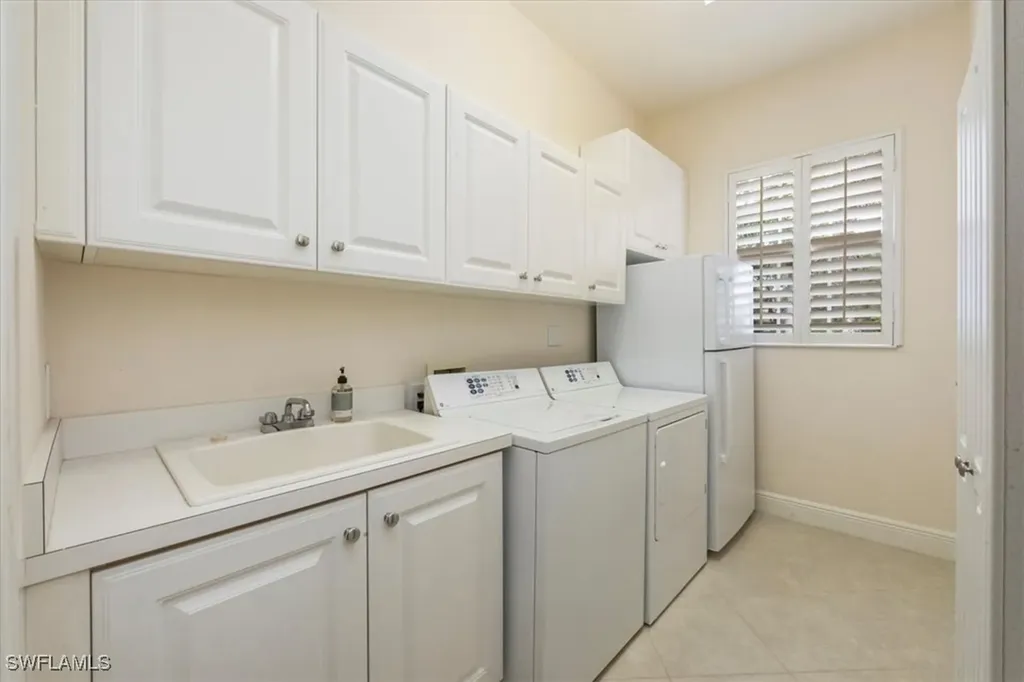 9034 Cascada Way Naples FL 34114