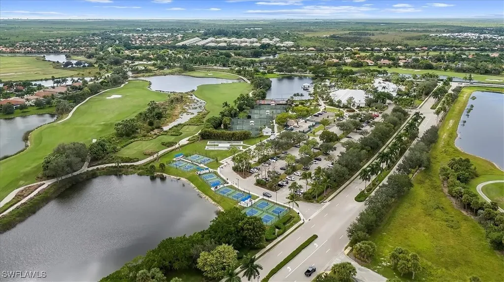 9034 Cascada Way Naples FL 34114