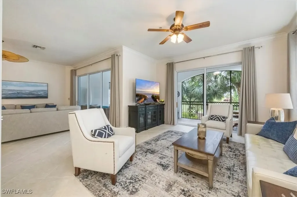 9034 Cascada Way Naples FL 34114