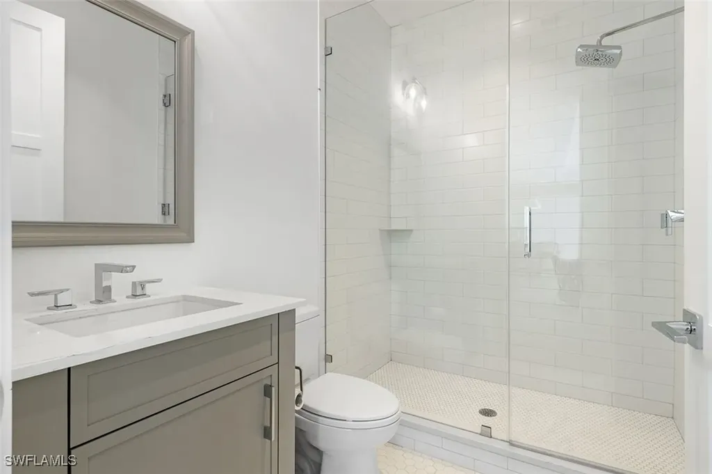 850 Central Avenue Naples FL 34102