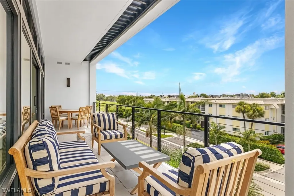 850 Central Avenue Naples FL 34102