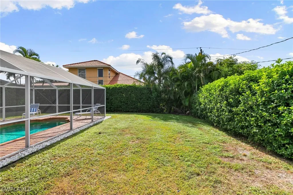 38 7th Street Bonita Springs FL 34134