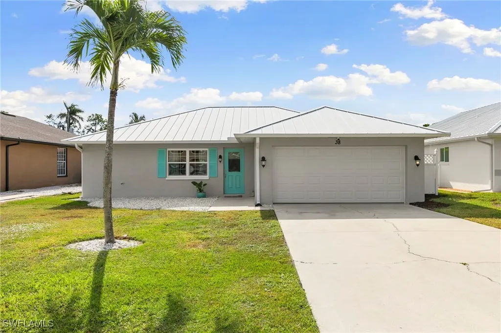 38 7th Street Bonita Springs FL 34134