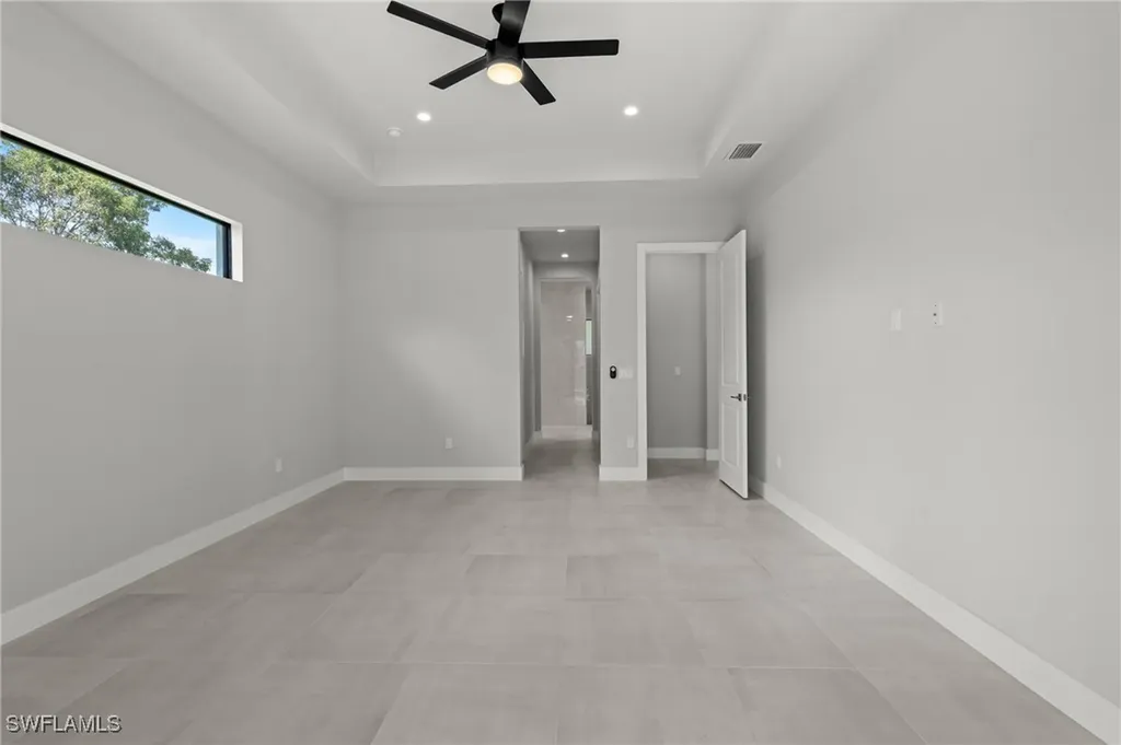 70 33rd Avenue NW Naples FL 34120