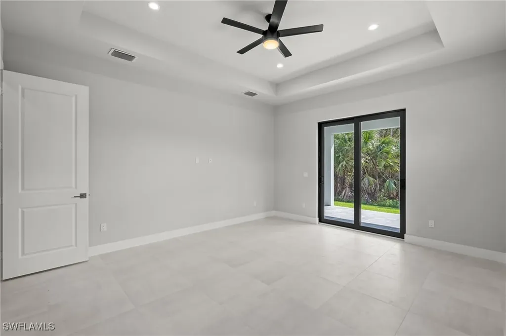 70 33rd Avenue NW Naples FL 34120
