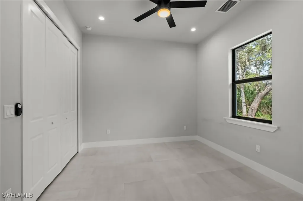 70 33rd Avenue NW Naples FL 34120